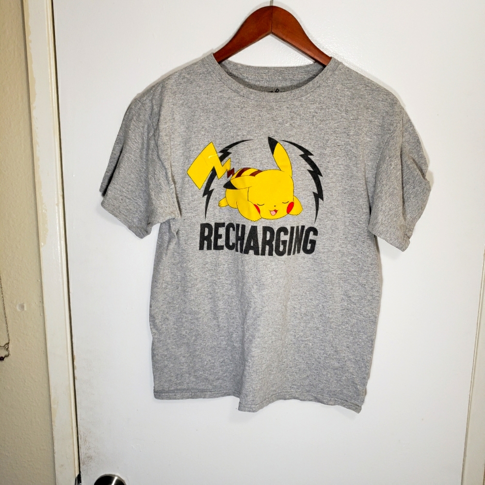 Official Pokemon Pikachu Shirt XL(MEDIUM)